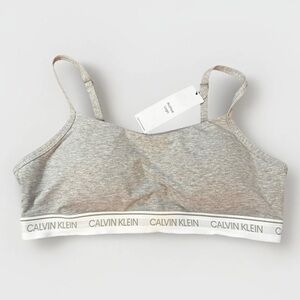 NWT Calvin Klein Women’s Lightly Lined Bralette Size L Gray